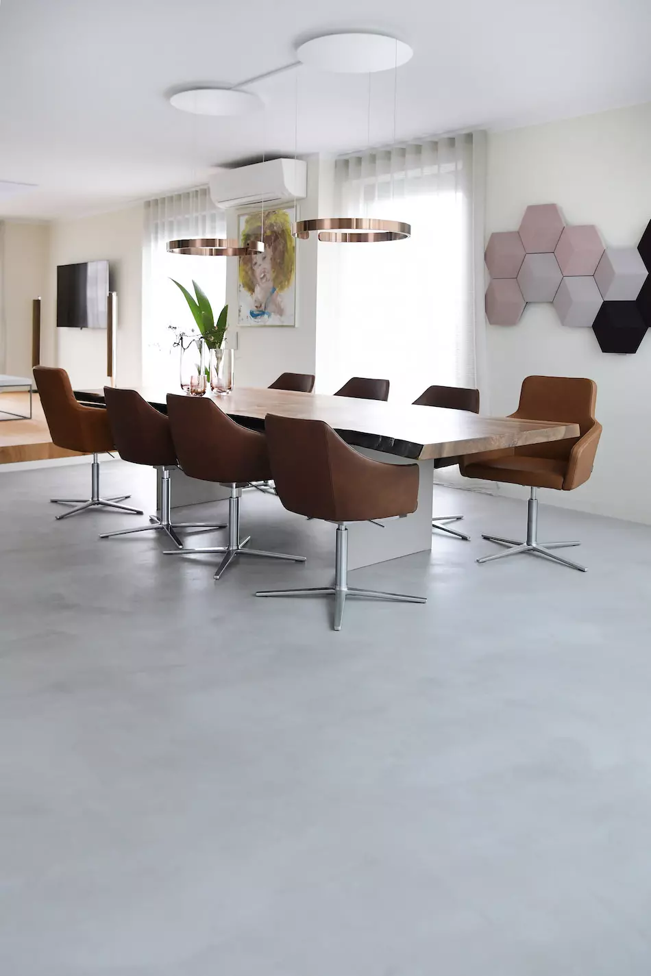 Designboden Köln – nahtloser Boden in Esszimmer